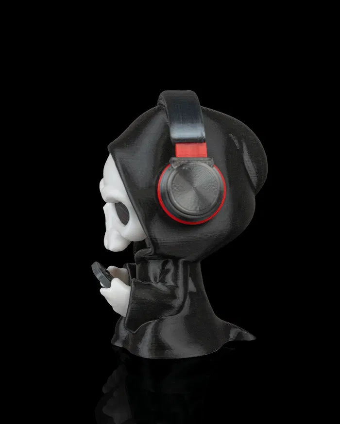 Press F | Reaper Figurine