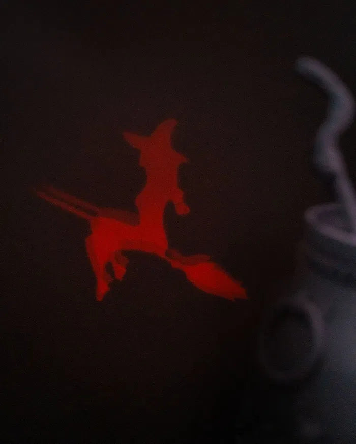 Witch s Cauldron luzes 2 633a0d8949